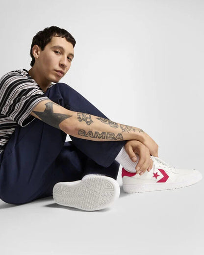 CONS Fastbreak Pro Leather and Nubuck Low Top