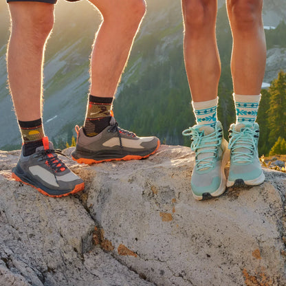 Smartwool - Women's Hike Light Cushion Retro Floral Mid Crew Socks - Moonbeam